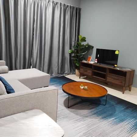 3 Bedrooms Big House Saville Cheras Mrt With Balcony Extérieur photo