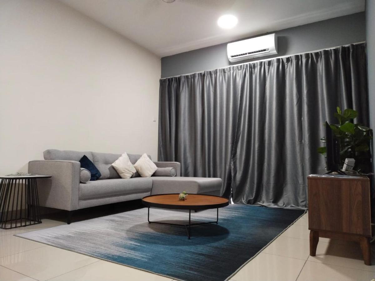 3 Bedrooms Big House Saville Cheras Mrt With Balcony Extérieur photo
